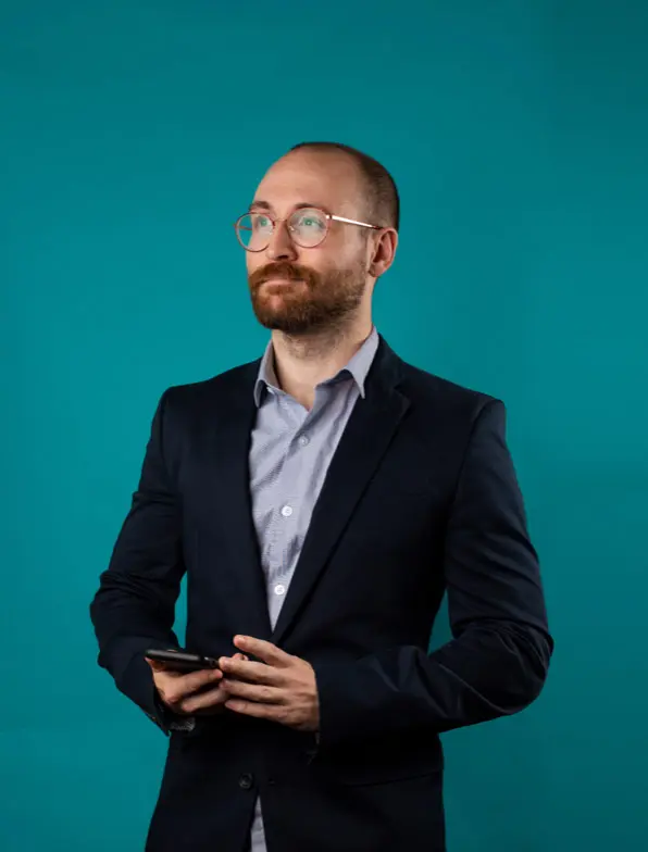 andrew power y9L5 wmifaY unsplash